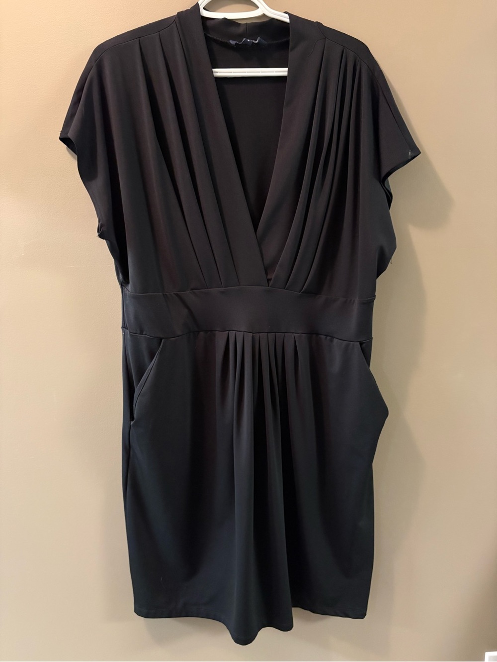 Penningtons Black V-Neck Pleated Mini Dress with pockets